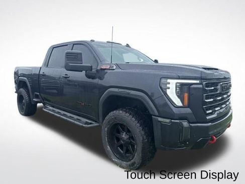 Used 2024 GMC Sierra 2500 AT4 w/ AT4 Preferred Package image 5