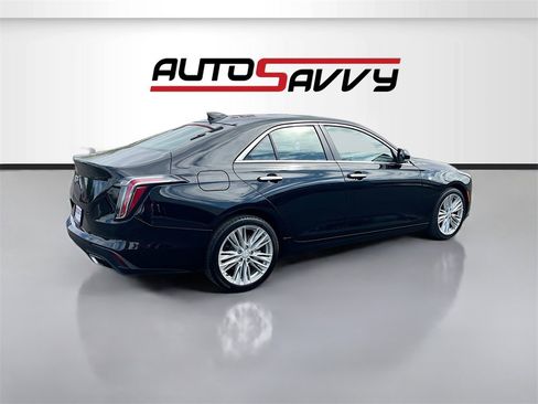 Used 2025 Cadillac CT4 Premium Luxury image 7