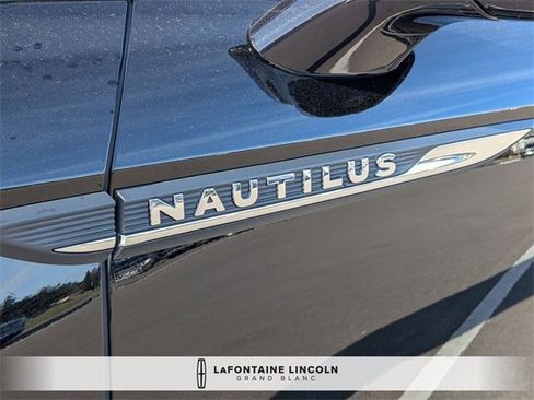 Certified 2023 Lincoln Nautilus AWD image 10