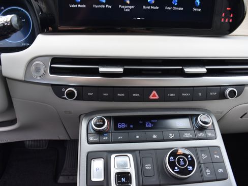 Used 2023 Hyundai Palisade Limited image 23