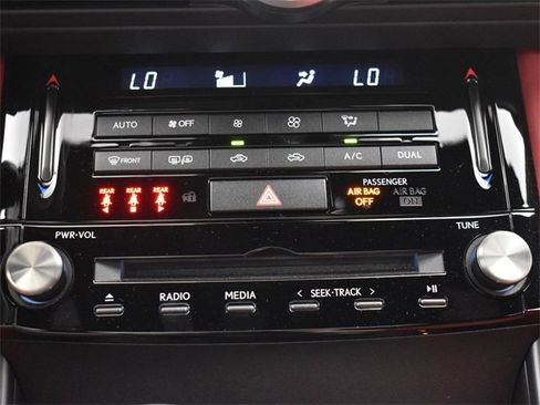 Used 2022 Lexus IS 350 F Sport image 19