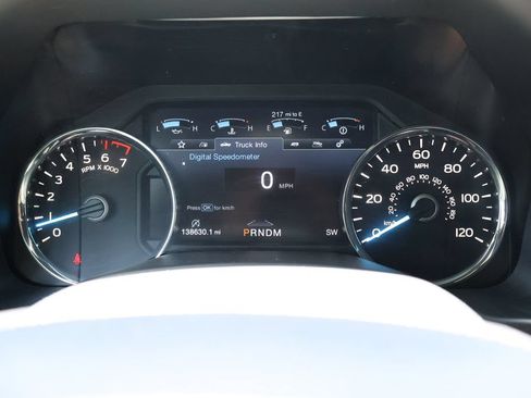 Used 2020 Ford F150 Lariat w/ Equipment Group 502A Luxury AWD/4WD image 30