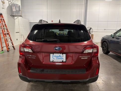 Used 2017 Subaru Outback 2.5i Premium image 4