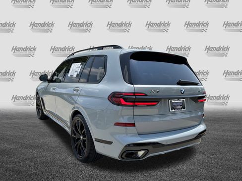 Used 2026 BMW X7 xDrive40i w/ M Sport Package image 7