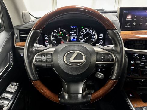 Used 2018 Lexus LX 570 4WD w/ Luxury Package image 25
