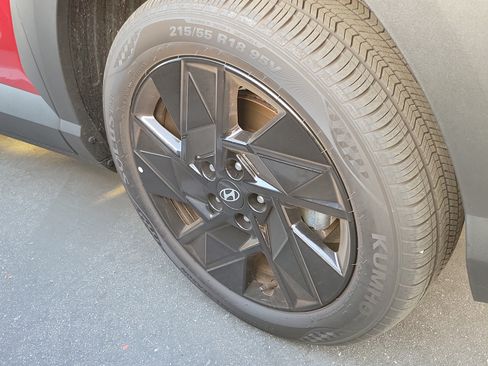 Used 2026 Hyundai Kona SEL Sport FWD image 4