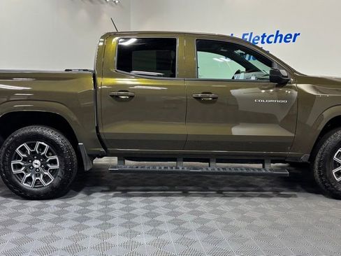 Used 2023 Chevrolet Colorado Z71 AWD/4WD image 6