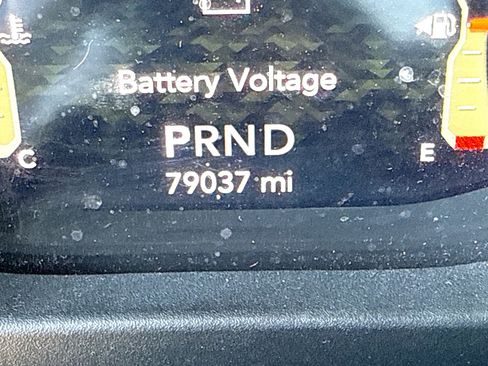 Used 2020 Jeep Wrangler Unlimited Sahara image 38