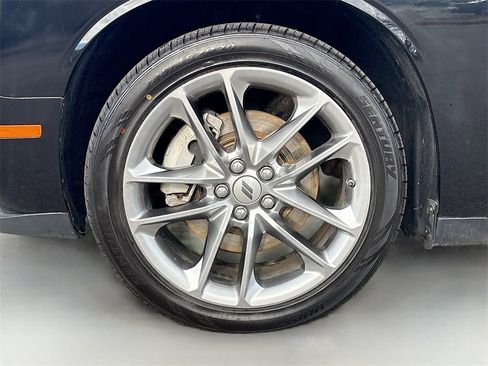 Used 2022 Dodge Challenger GT image 28