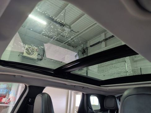 Used 2021 Jeep Cherokee Trailhawk w/ Sun, Sound & Nav Group image 7