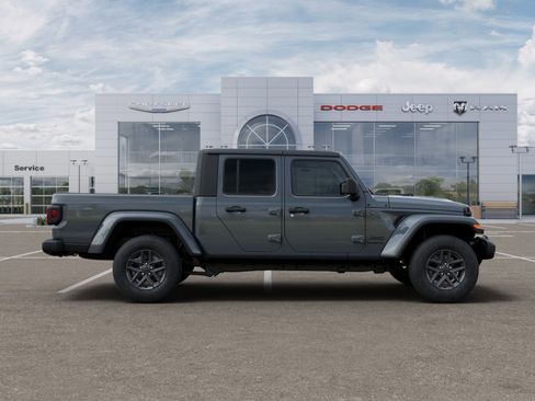 New 2025 Jeep Gladiator Sport image 33