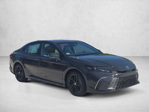 New 2026 Toyota Camry SE FWD image 6