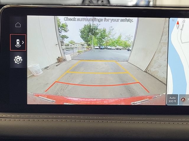 Used 2023 Genesis G70 2.0T RWD image 13