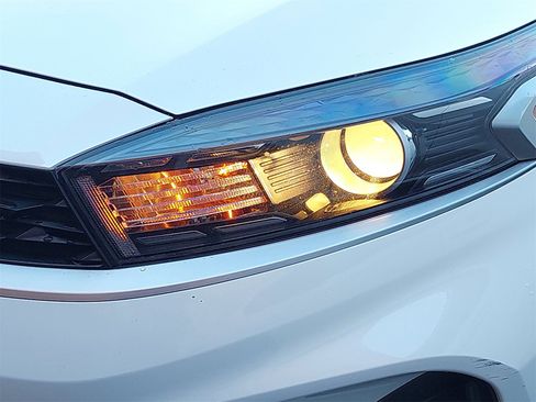 Certified 2023 Kia Forte LXS w/ LXS Technology Package image 34