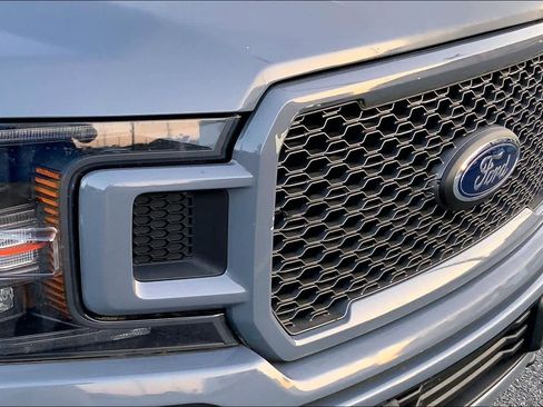 Used 2019 Ford F150 Lariat w/ Equipment Group 502A Luxury AWD/4WD image 29