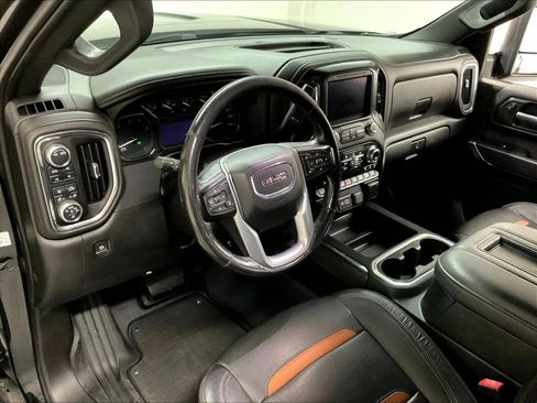Used 2022 GMC Sierra 2500 AT4 w/ Gooseneck/5TH Wheel Package AWD/4WD image 10