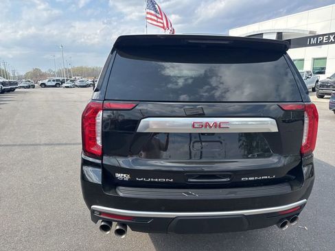 Used 2023 GMC Yukon Denali w/ Denali Reserve Package image 4