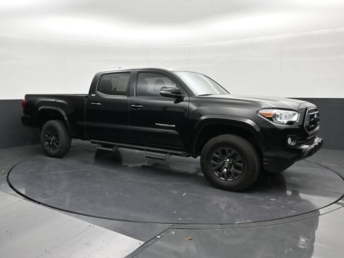 Used 2023 Toyota Tacoma SR5 w/ Technology Package AWD/4WD image 7
