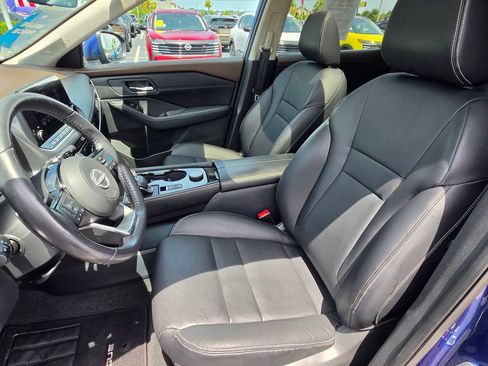 Certified 2023 Nissan Rogue SL w/ SL Premium Package AWD/4WD image 21
