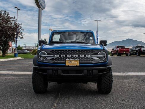 Certified 2022 Ford Bronco Badlands w/ Sasquatch Package AWD/4WD image 2