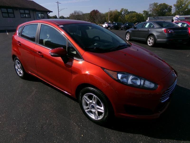 Used 2019 Ford Fiesta SE w/ Cold Weather Package FWD image 2