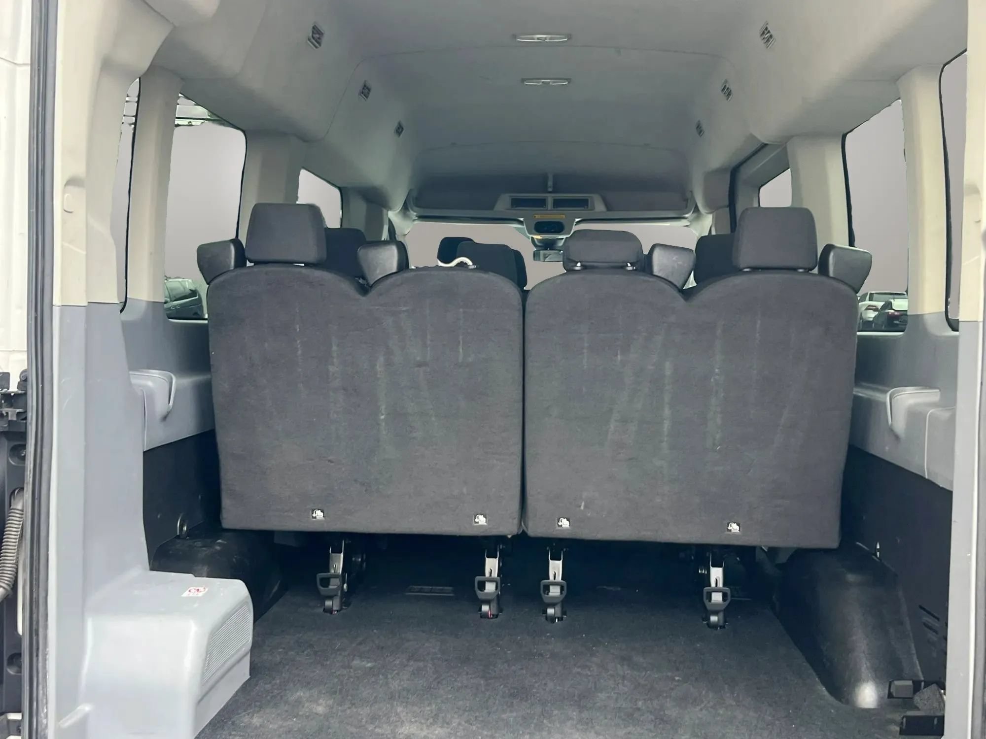 Used 2019 Ford Transit 350 XLT RWD image 11