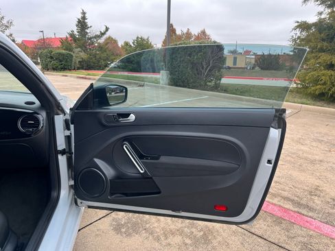 Used 2017 Volkswagen Beetle 1.8T Classic image 15