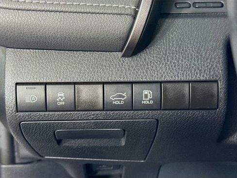 Certified 2023 Toyota Camry SE FWD image 11