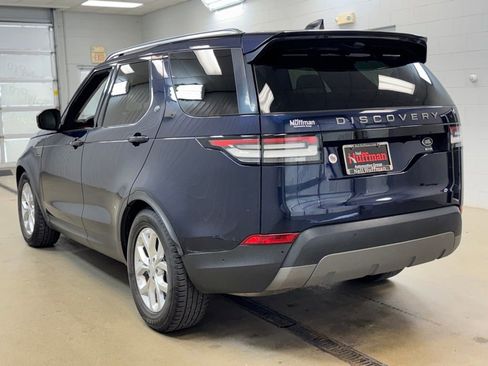 Used 2018 Land Rover Discovery SE image 7