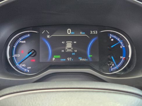 Certified 2024 Toyota RAV4 XLE Premium AWD/4WD image 10