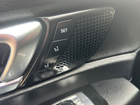 Used 2022 Kia Telluride SX image 19