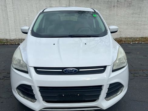 Used 2013 Ford Escape SE w/ Class II Trailer Tow Pkg image 2