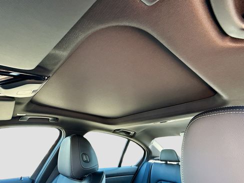 New 2026 BMW 330i Sedan w/ Convenience Package image 28