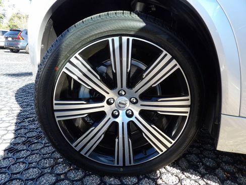 Used 2021 Volvo XC90 T6 Inscription image 29