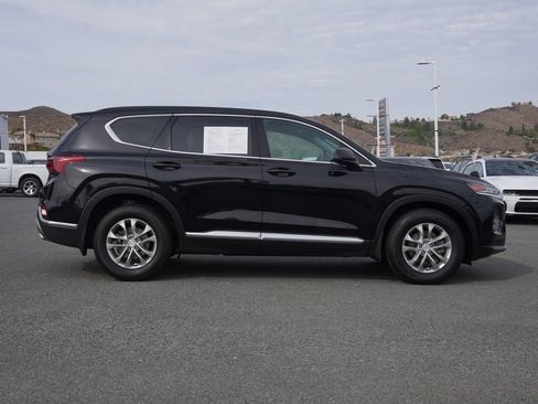 Used 2020 Hyundai Santa Fe SE FWD image 3