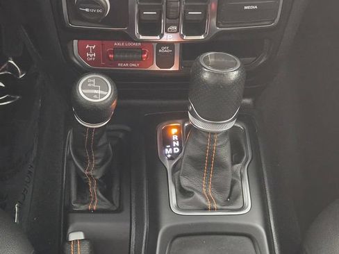Used 2022 Jeep Gladiator Mojave w/ LED Lighting Group AWD/4WD image 23