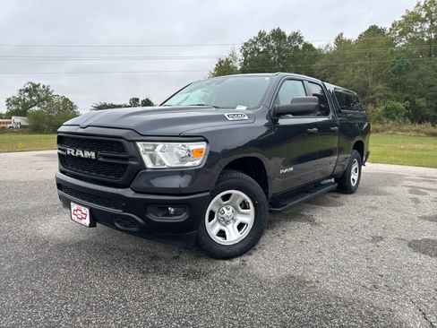 Used 2021 RAM 1500 Tradesman image 2