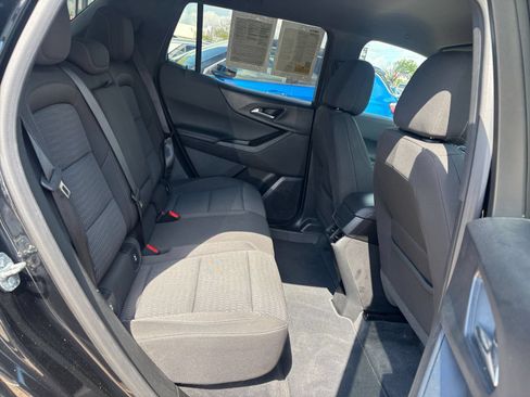Used 2025 Chevrolet Equinox LT FWD image 26
