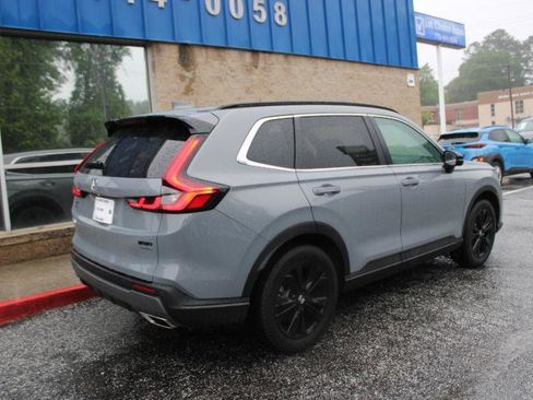 Used 2024 Honda CR-V Sport Touring image 4