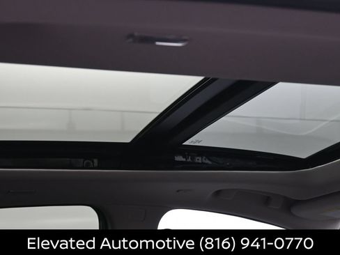 Certified 2025 Nissan Murano SL AWD/4WD image 11