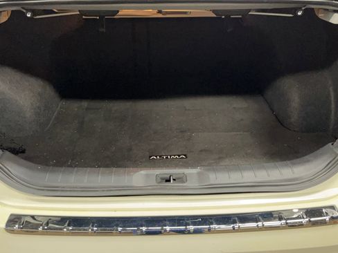 Used 2021 Nissan Altima 2.5 SV w/ SV Premium Package image 35