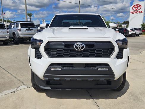 New 2025 Toyota Tacoma TRD Sport image 2