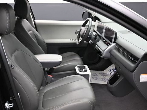 Used 2022 Hyundai Ioniq 5 SE image 33
