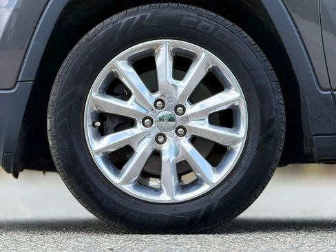 Used 2016 Jeep Cherokee Limited AWD/4WD image 31