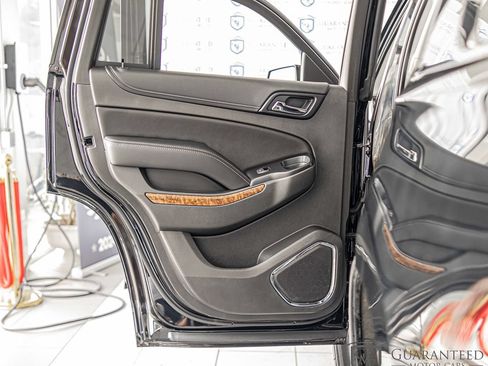 Used 2020 Chevrolet Tahoe Premier RWD image 37