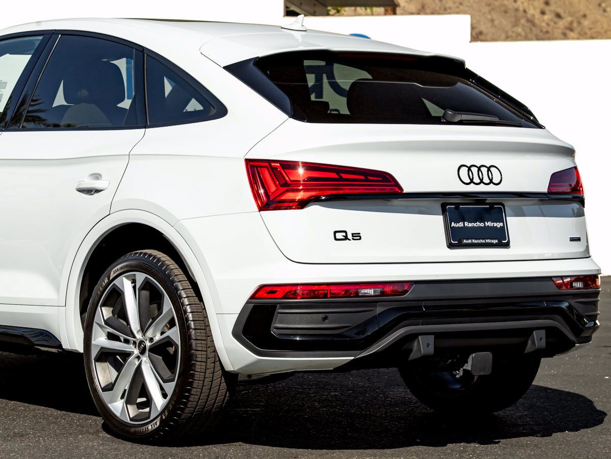 Used 2023 Audi Q5 2.0T Premium Plus w/ Premium Plus Package AWD/4WD image 11