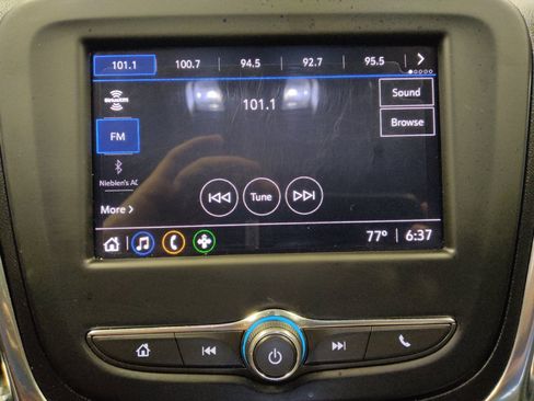 Used 2022 Chevrolet Equinox LT AWD/4WD image 25