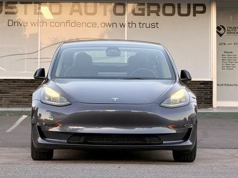 Used 2022 Tesla Model 3 Long Range AWD/4WD image 3
