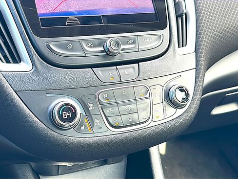 Used 2024 Chevrolet Malibu LT image 33