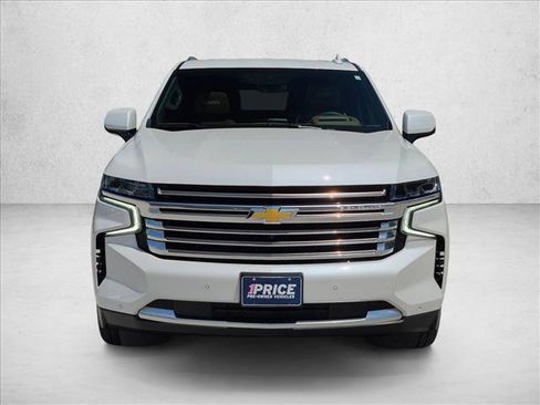 Used 2024 Chevrolet Tahoe High Country AWD/4WD image 2